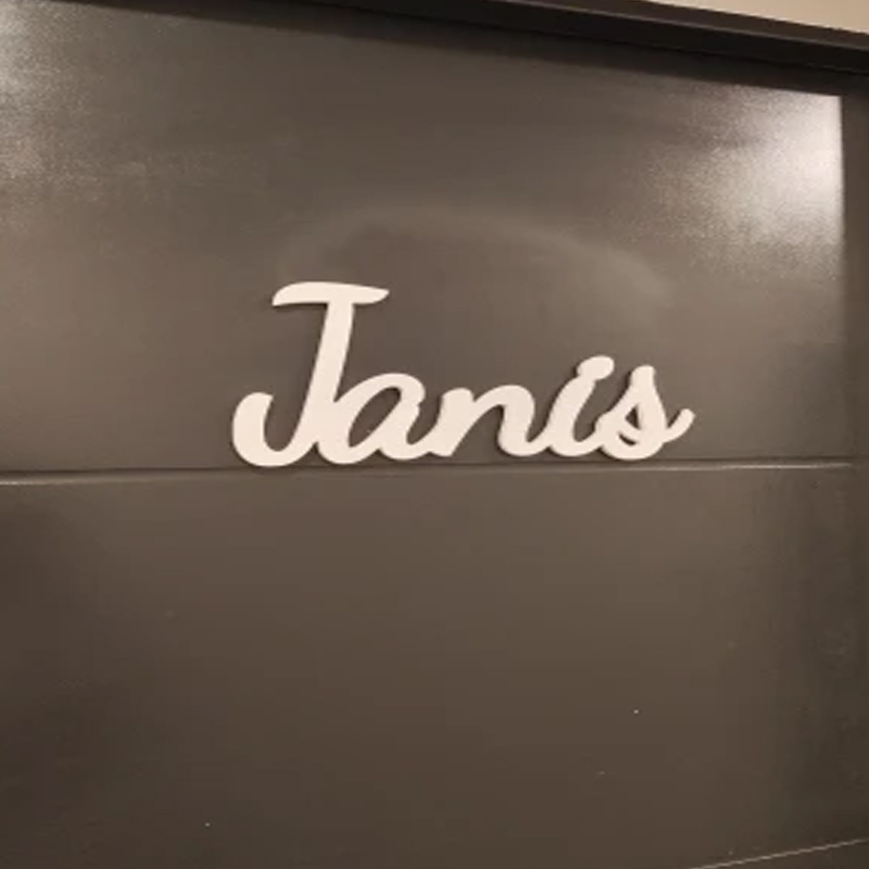 Custom Name Freestanding Sign  - Baby Nursery Shelves บทวิจารณ์และราคา